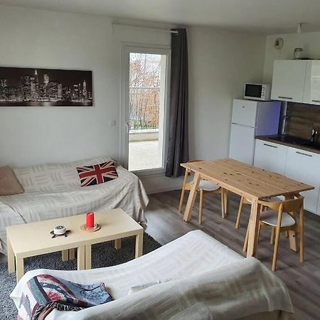 Appartement Contemporain Renove A Neuf Avec Cuisine Equipe - Val De Reuil Val-de-Reuil Εξωτερικό φωτογραφία